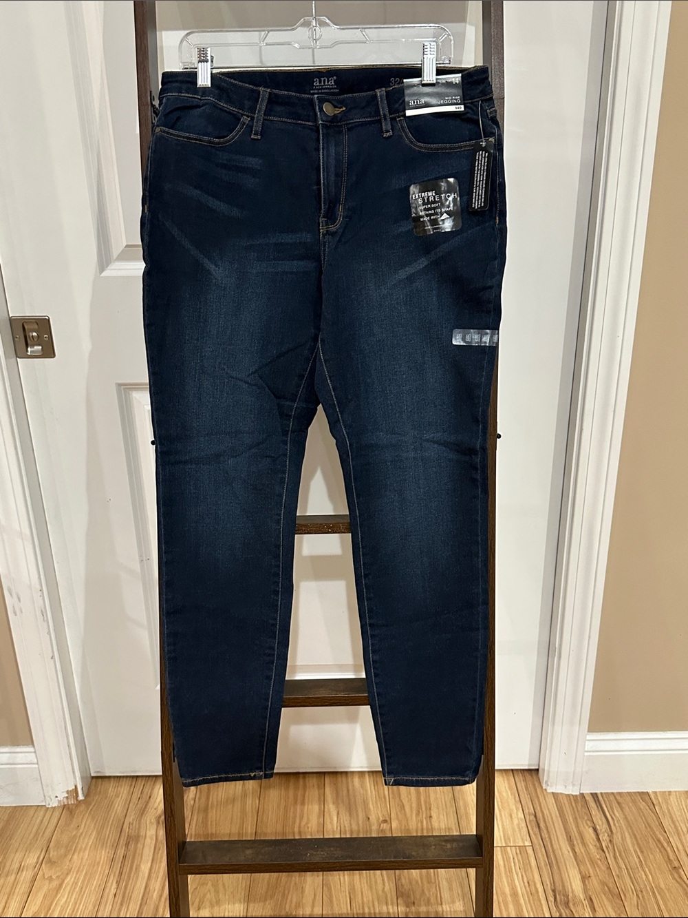 a.n.a Women’s Ink Wash Skinny Jeans